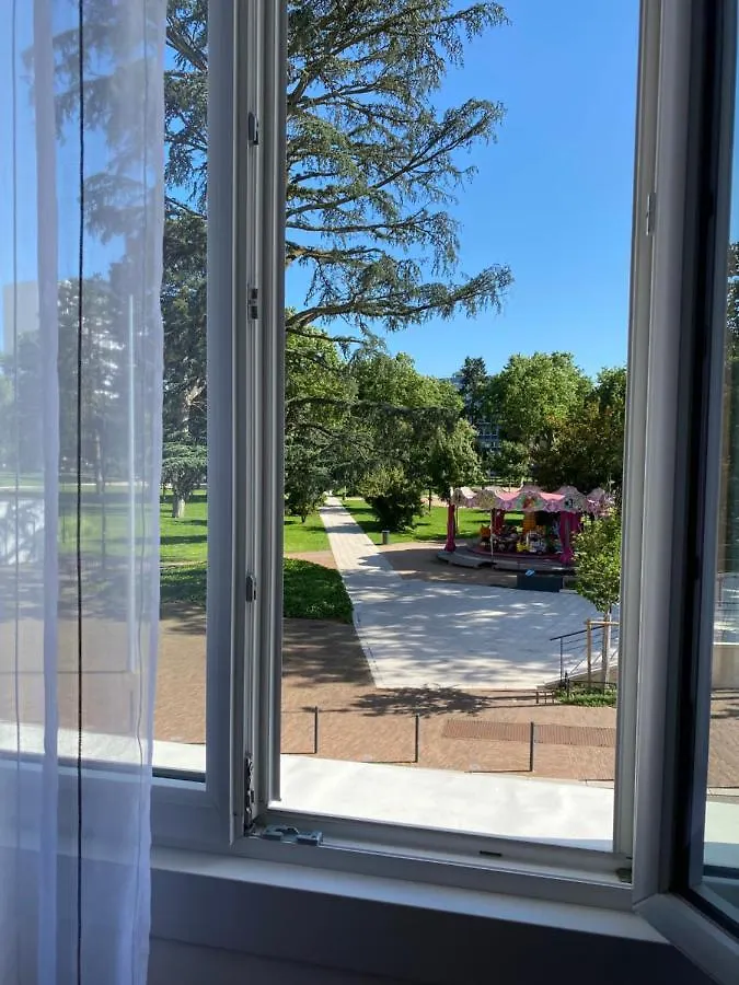 Appartement Place Des Promenades Roanne Apartment